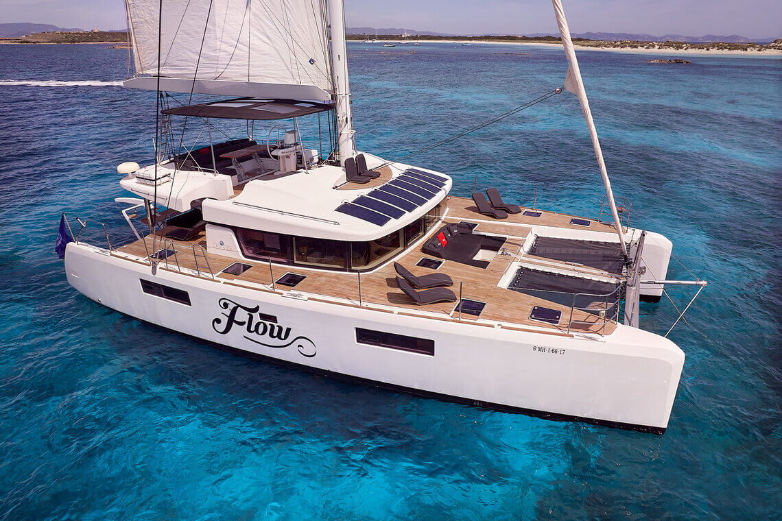 Catamarán “Blue Horizon”